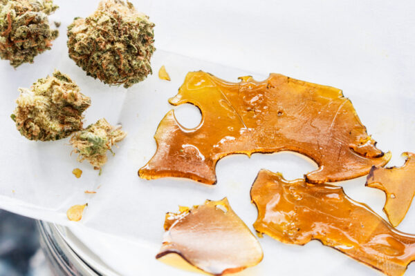 What is the Difference Between Budder and Wax? - Dripp Extracts